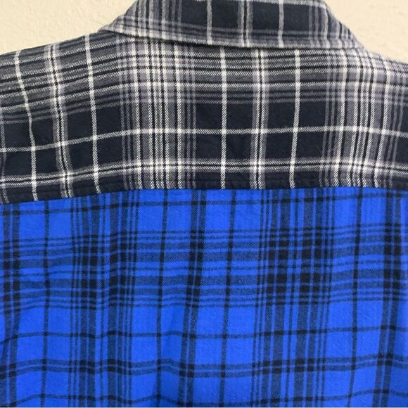 FOREVER 21 SHIRT MEN’S SMALL BLUE BLACK 100% COTTON FLANNEL PLAID COLOR BLOCK. - Picture 5 of 11